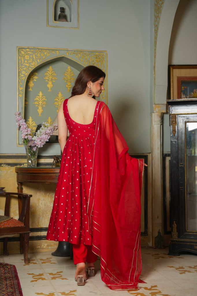 Shyahi gharana red anarkali