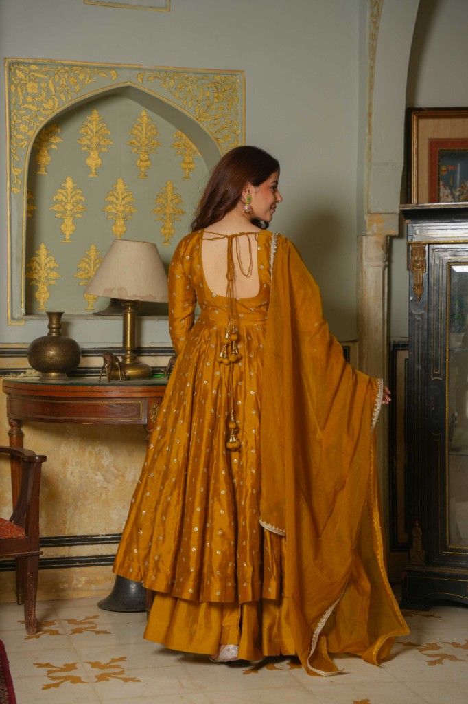 Meherbano sunshine suit set